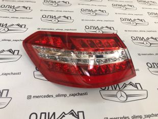 Фонарь левый на Mercedes E class W212 до Рест