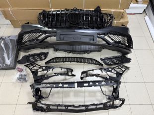 Бампер передний AMG 63 на Mercedes CLS w218 c218 Бампер передний AMG 63 на Mercedes CLS w218 c218